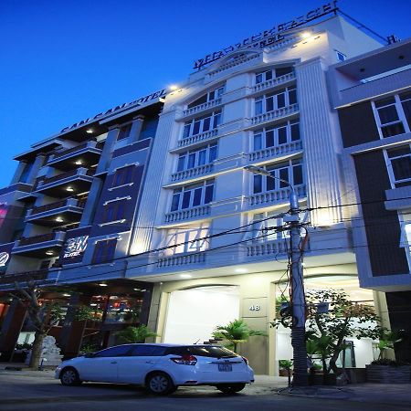 Miami Beach Hotel & Apartment Da Nang Buitenkant foto